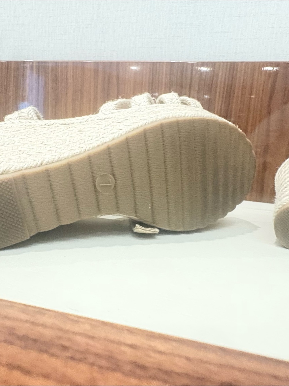 Wedge Platform Sandals 4 pairs For $40 - Picture 7 of 16